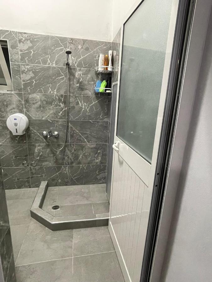 Apartament Gjergji Sarandë 外观 照片