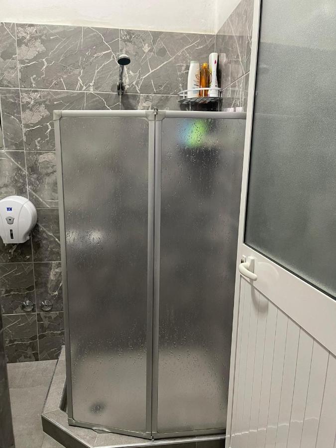 Apartament Gjergji Sarandë 外观 照片